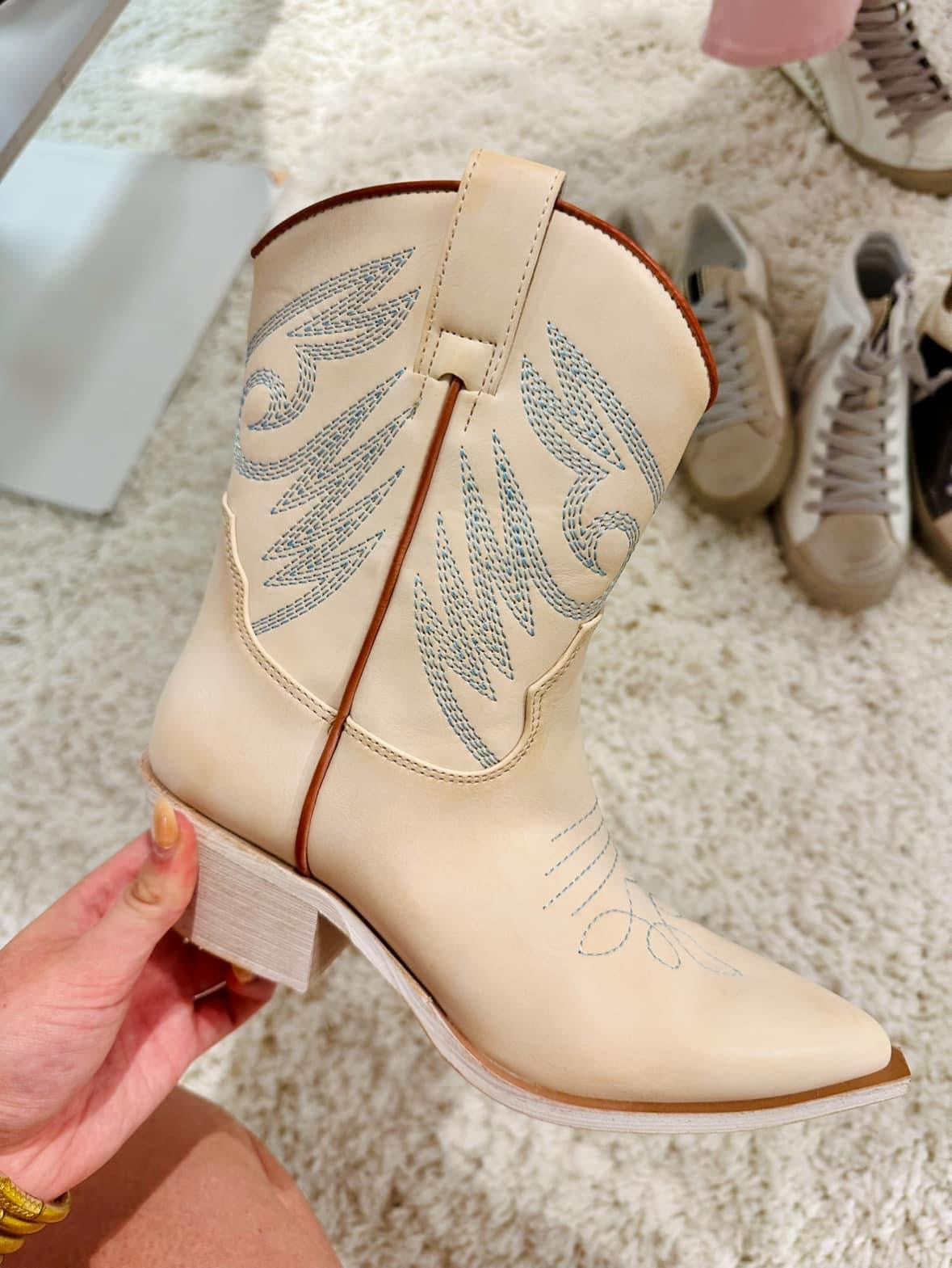 Zahara Boots