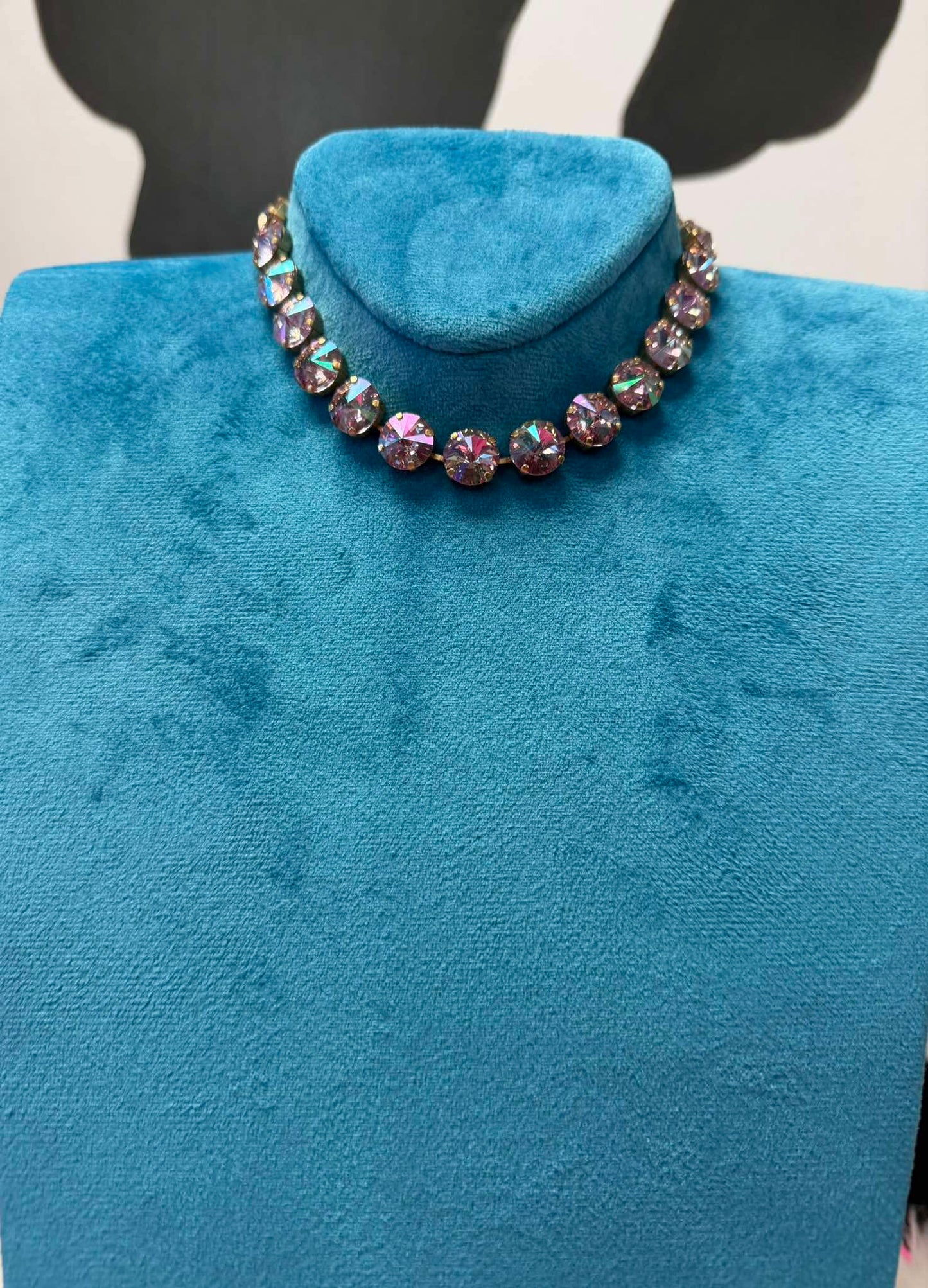 TOVA Sofia Violet Glimmer Choker