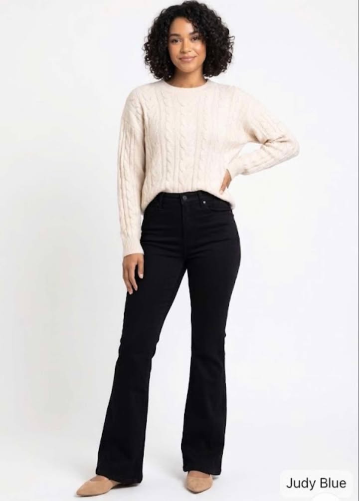 Black Daisy Boot cut JUDY BLUES